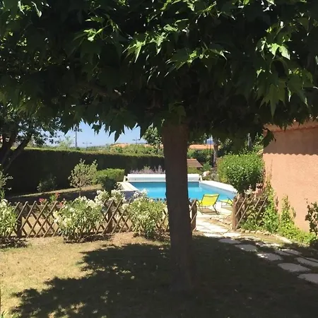 - Le Colombier Holiday home Mazan